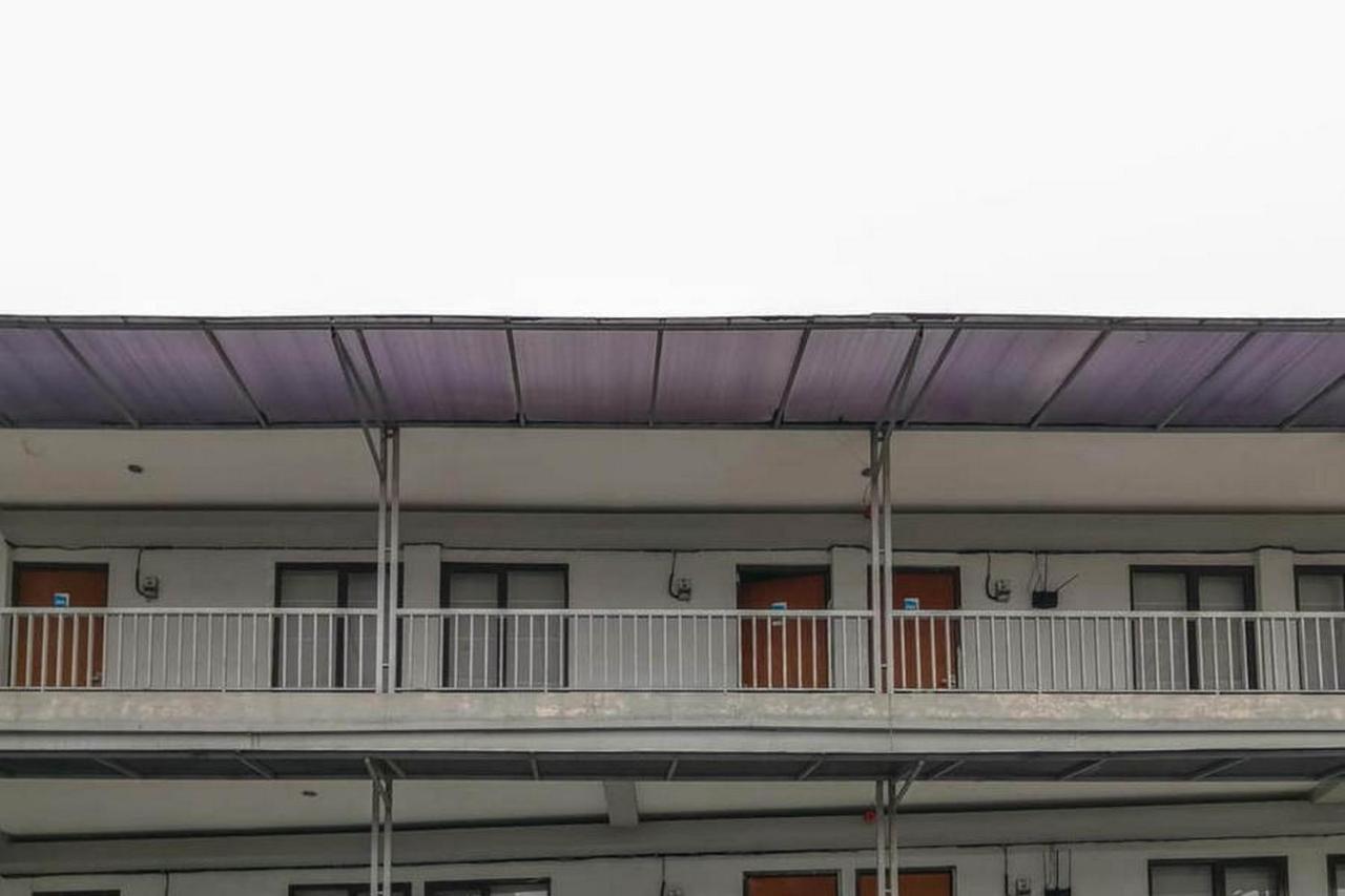 Laponca Residence Pondok Cabe Syariah Redpartner Buaran Экстерьер фото