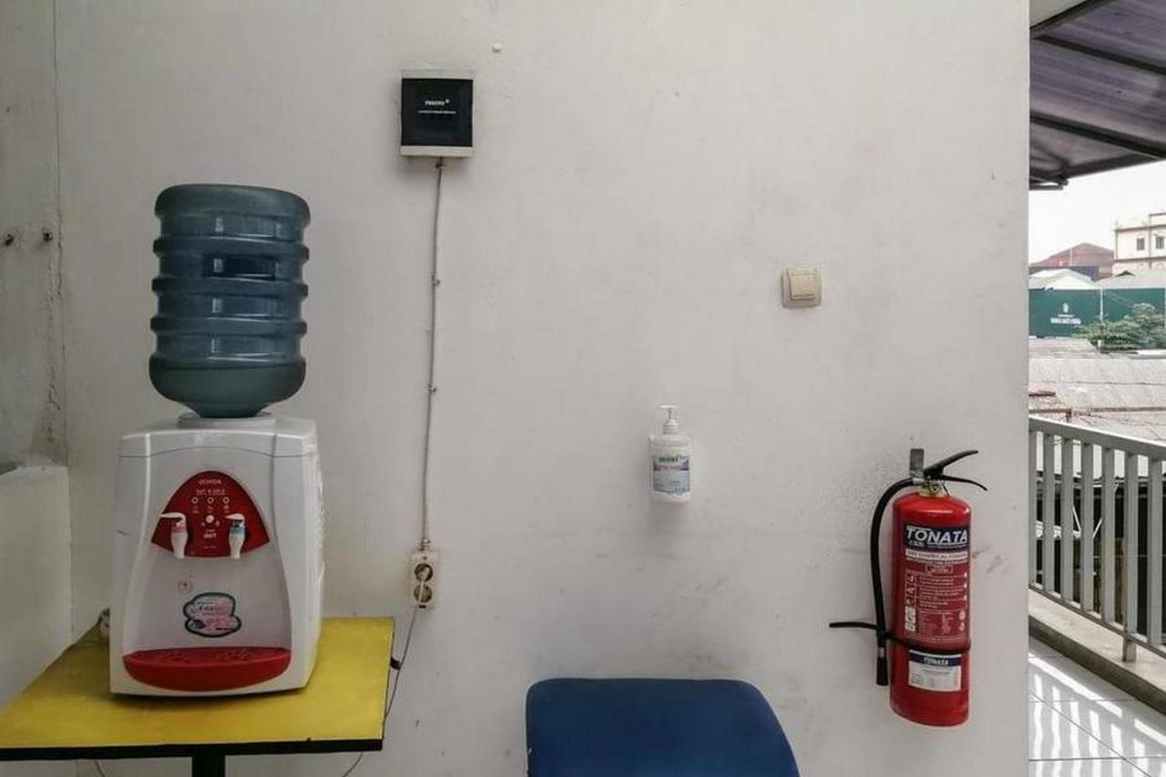 Laponca Residence Pondok Cabe Syariah Redpartner Buaran Экстерьер фото