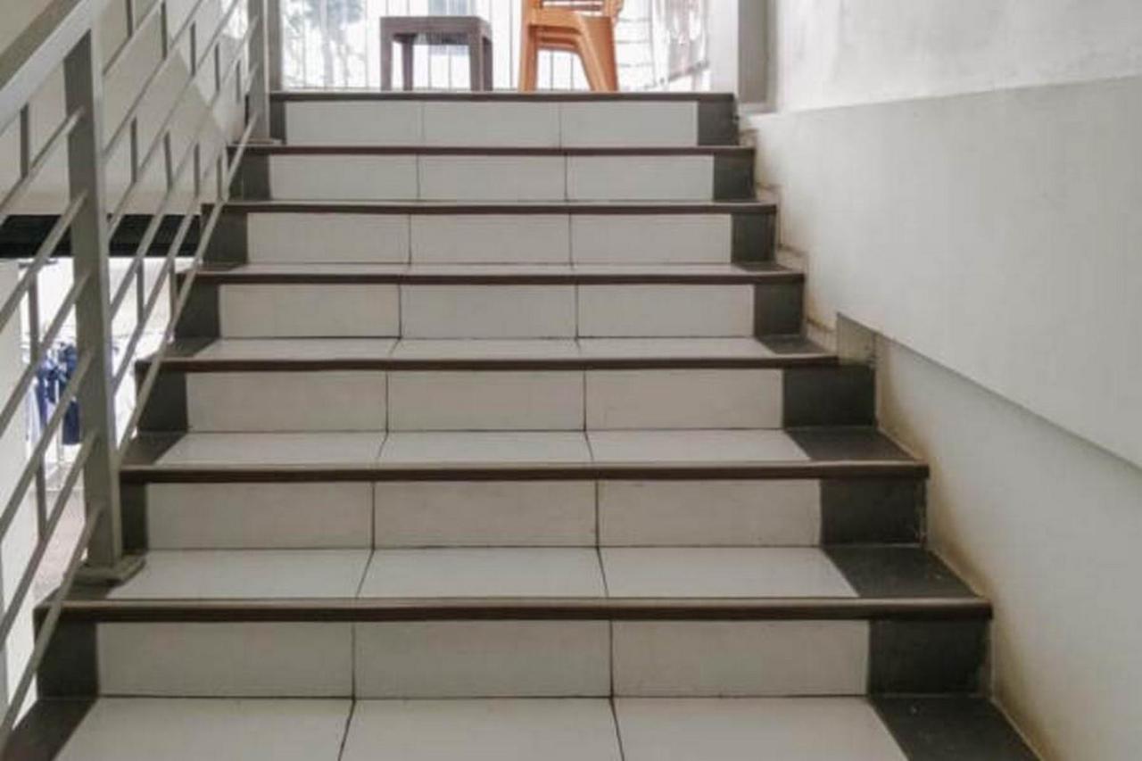 Laponca Residence Pondok Cabe Syariah Redpartner Buaran Экстерьер фото